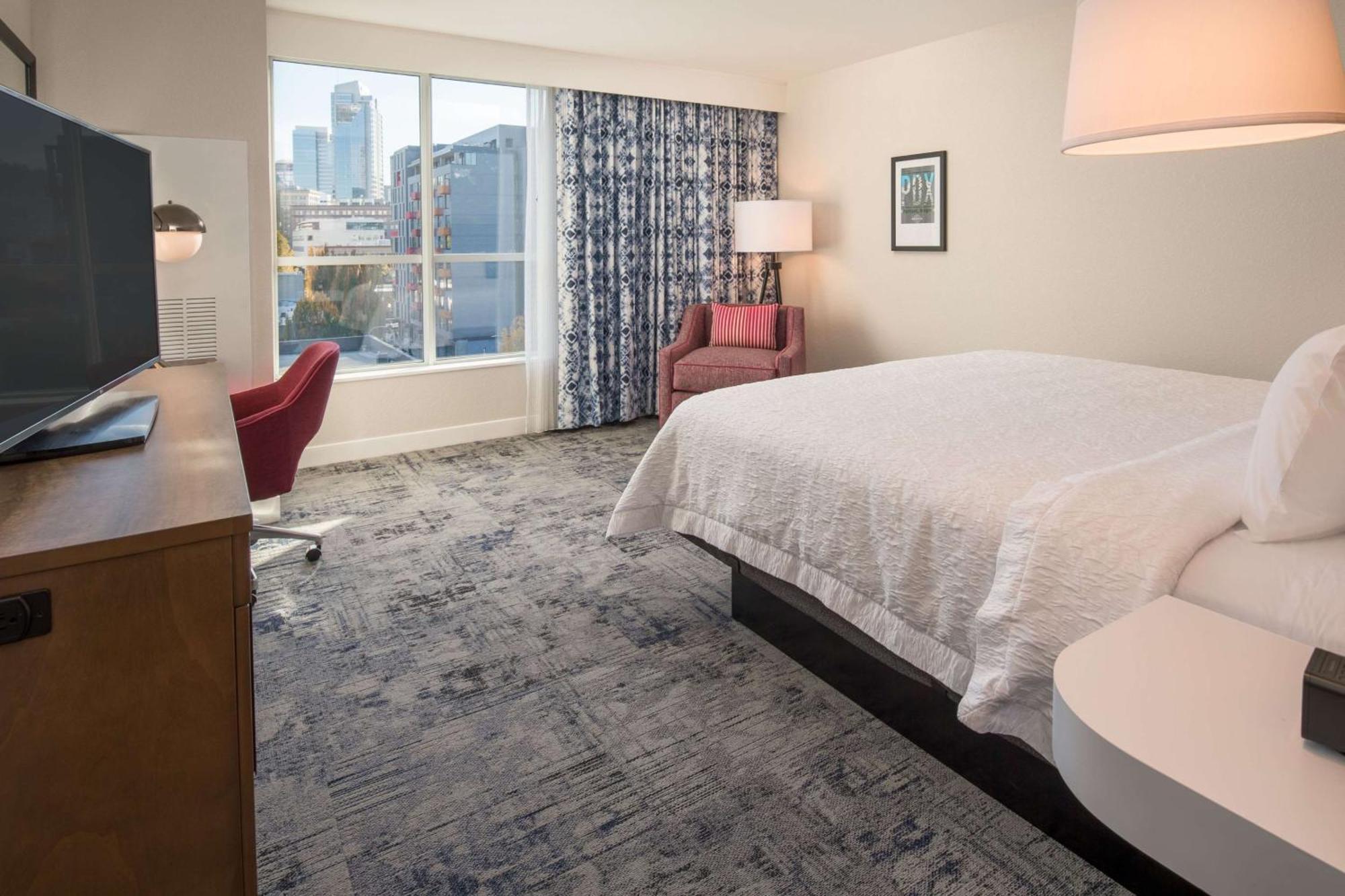 Hampton And By Hilton Portland-pearl District