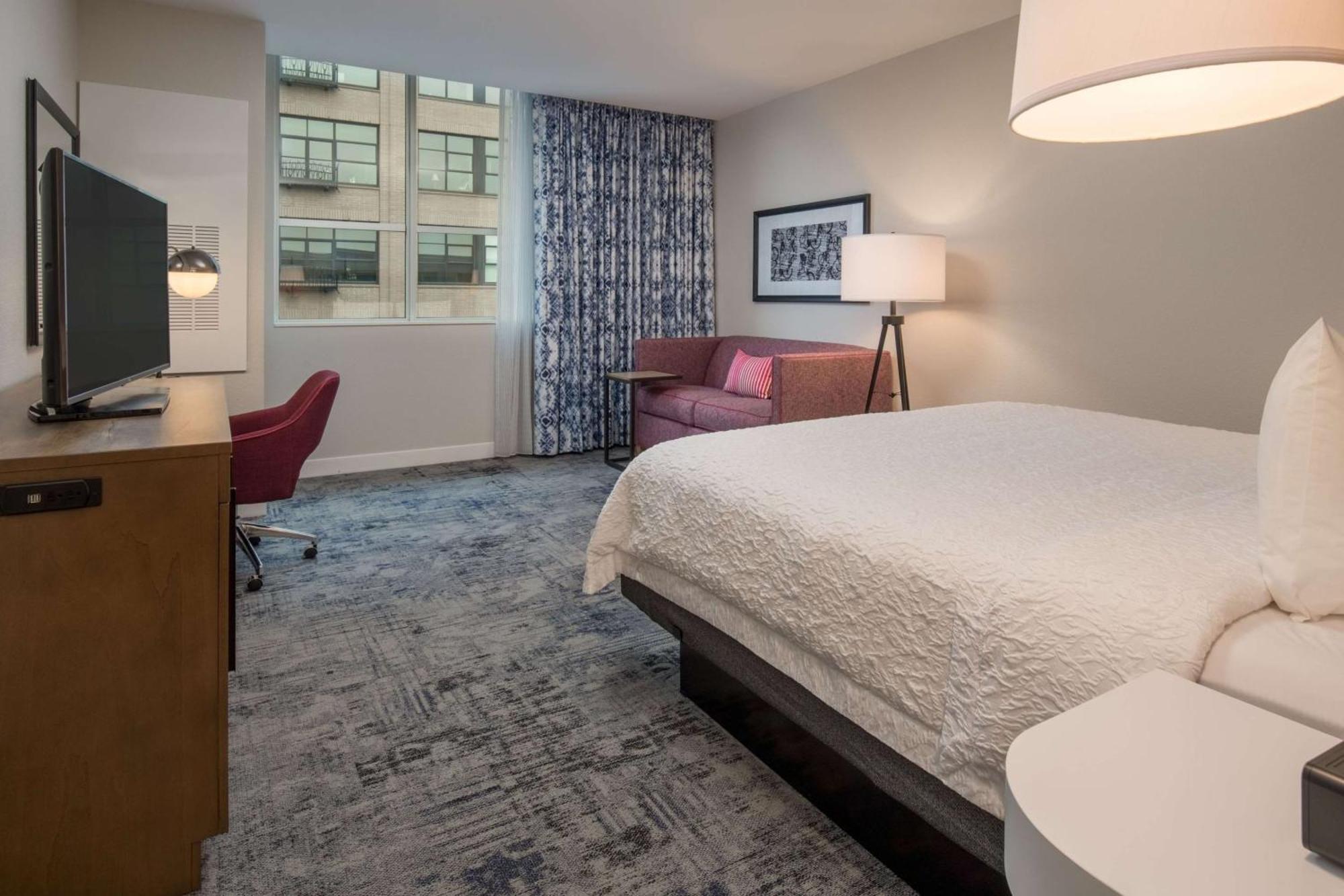 Hampton And By Hilton Portland-pearl District