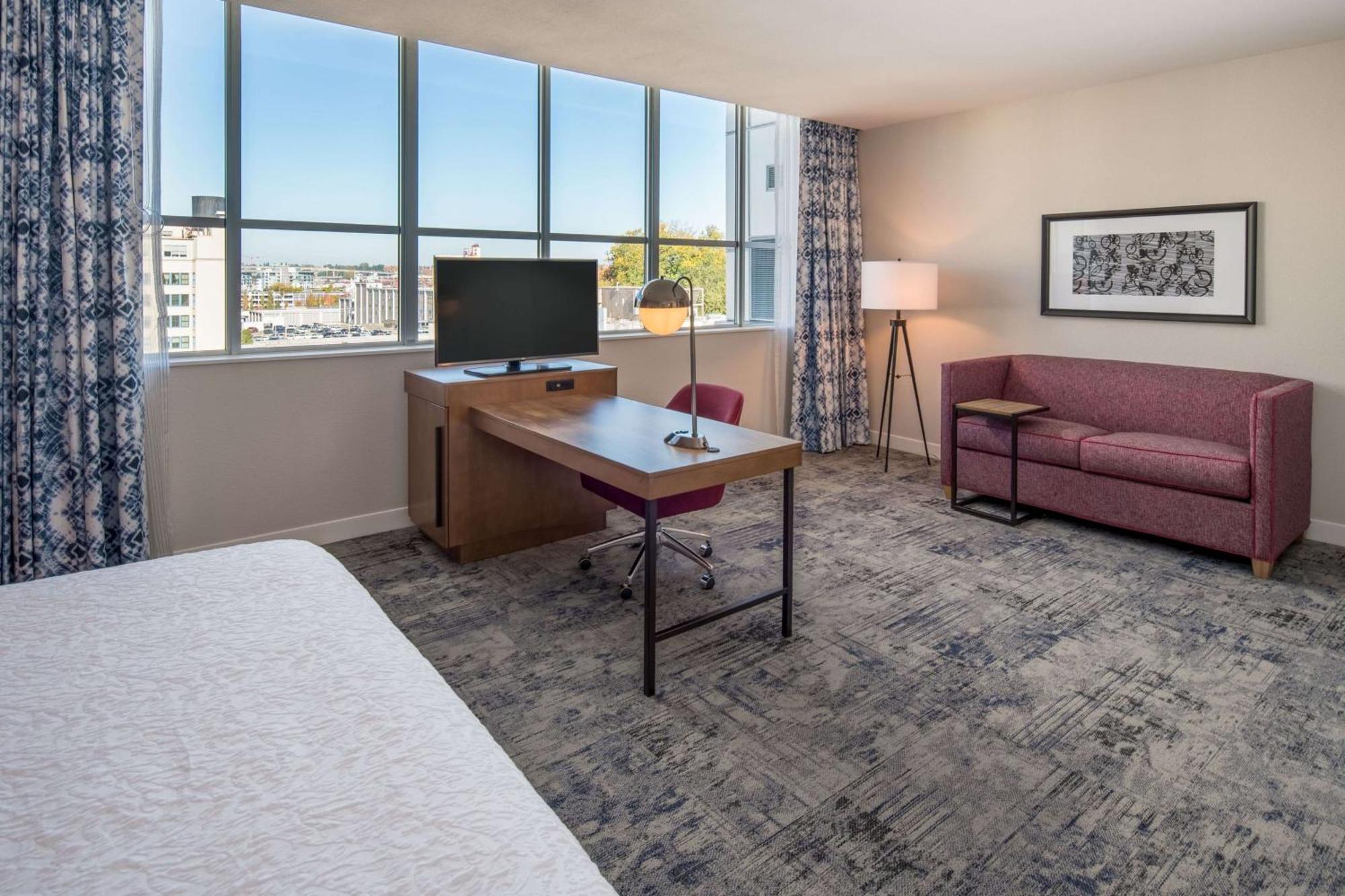 Hampton And By Hilton Portland-pearl District Hotel